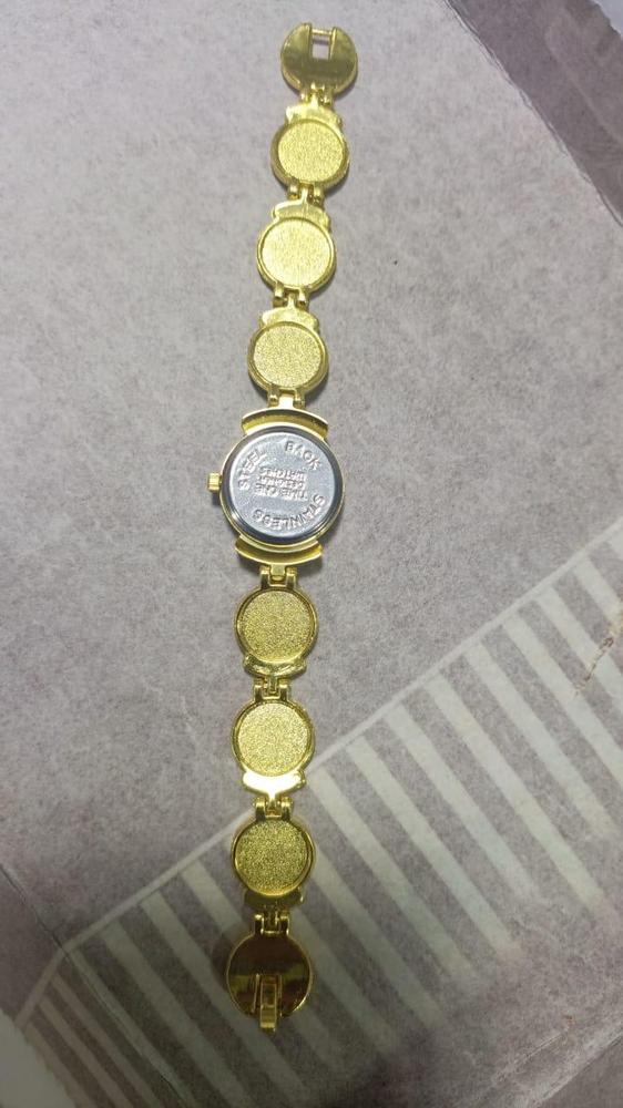 Elegant Stainless Steel Quartz Watch